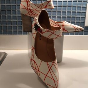 France mode white with red patent Mary Janes